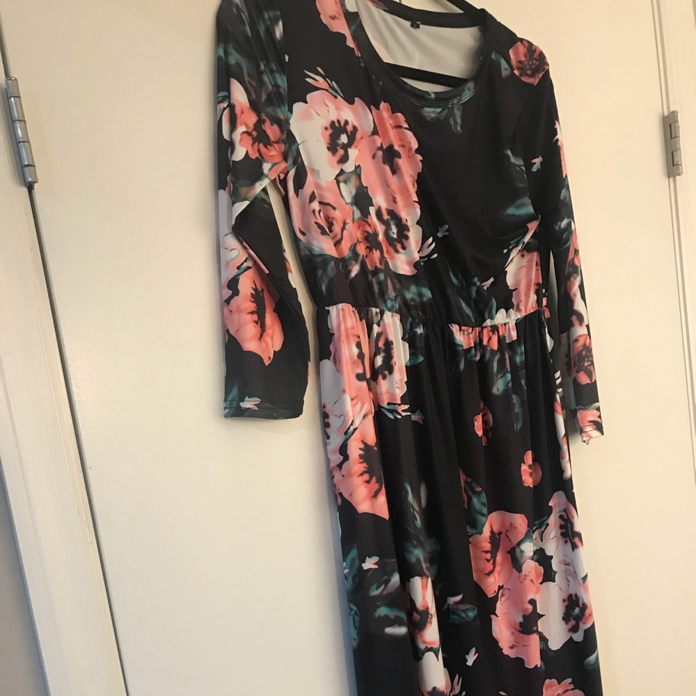 Floral Maxi dress 3/4 sleeves